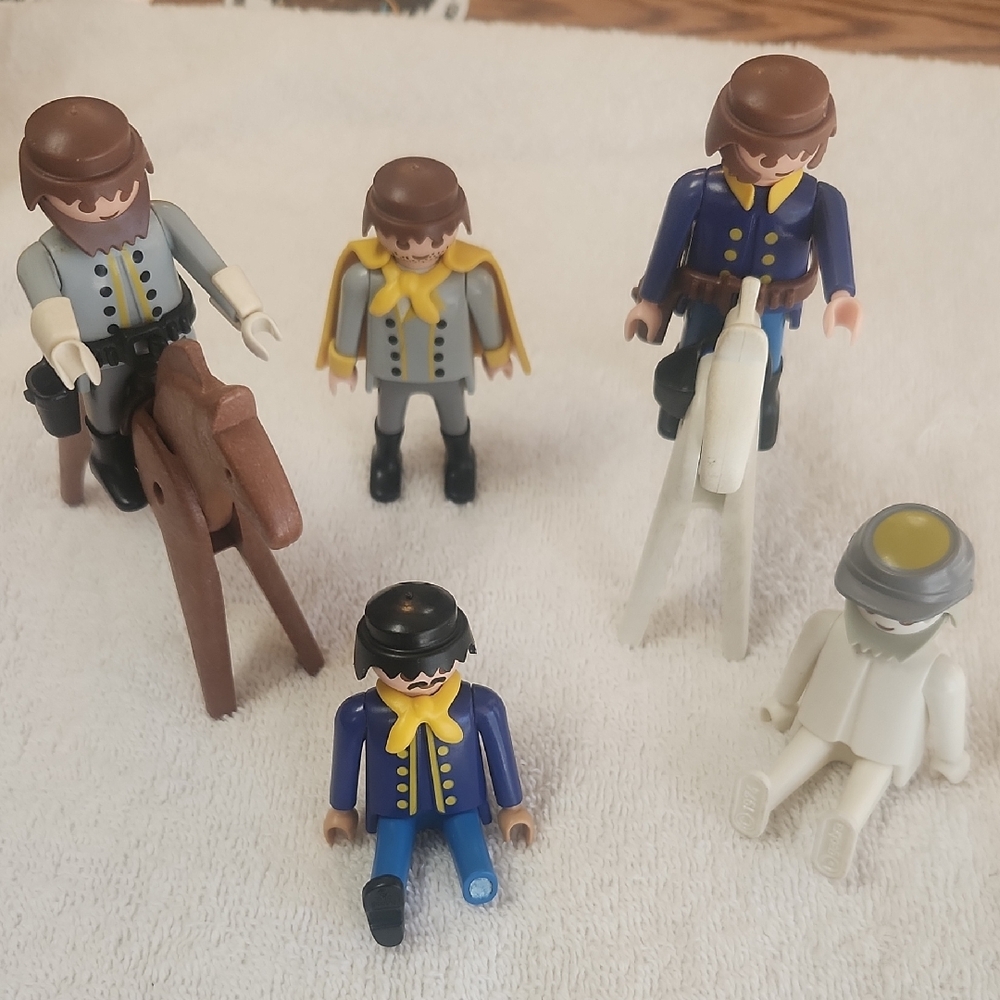 Playmobil Vintage Action Figures Confederate/Union Army, Medieval Ghost,  Horses